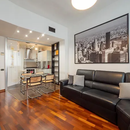 Youhosty - Elegant Duomo Apartment